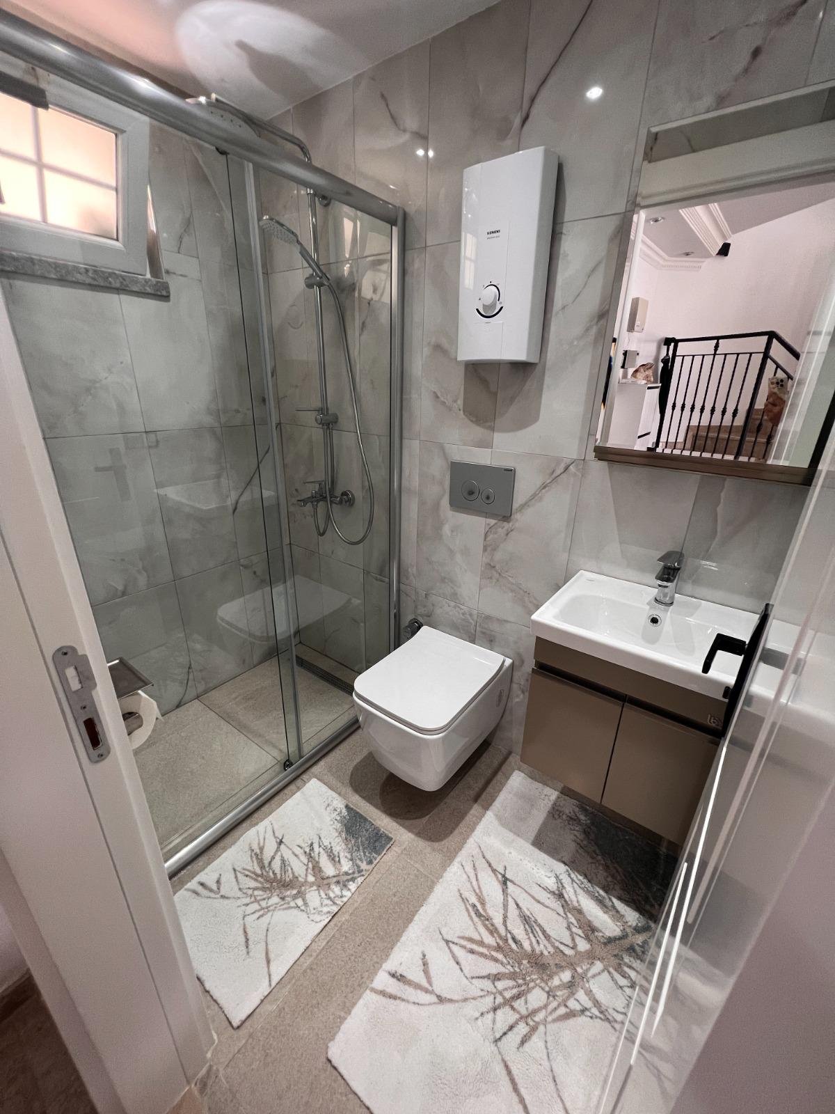 Zweites Badezimmer der Villa